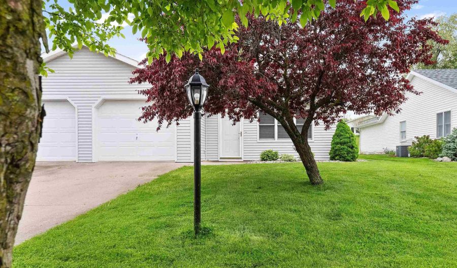 808 Apple Hill Way, Angola, IN 46703 - 2 Beds, 2 Bath
