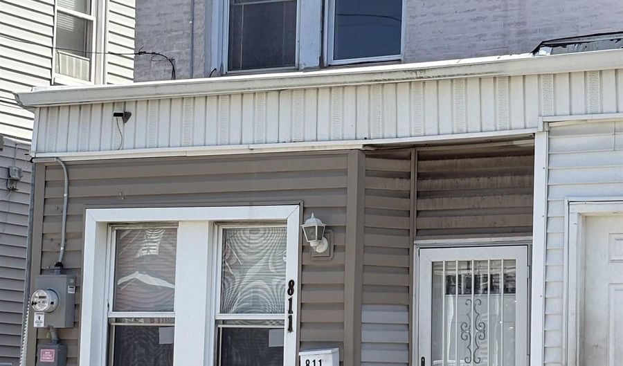 811 N Indiana Ave, Atlantic City, NJ 08401 - 3 Beds, 1 Bath