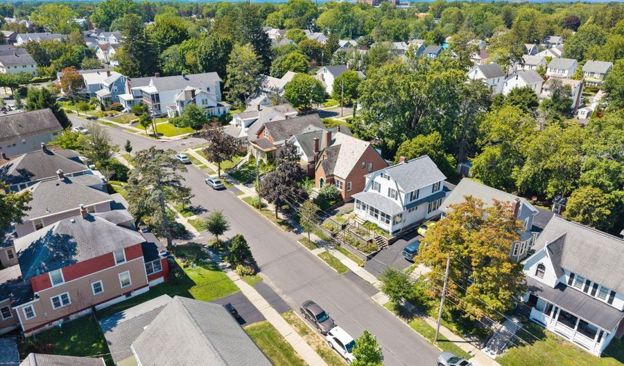 45 W Erie St, Albany, NY 12208 - 3 Beds, 2 Bath