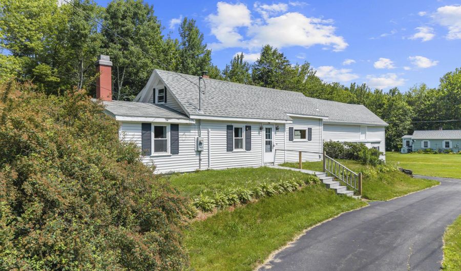 30 Back Searsport Rd, Belfast, ME 04915 - 2 Beds, 1 Bath