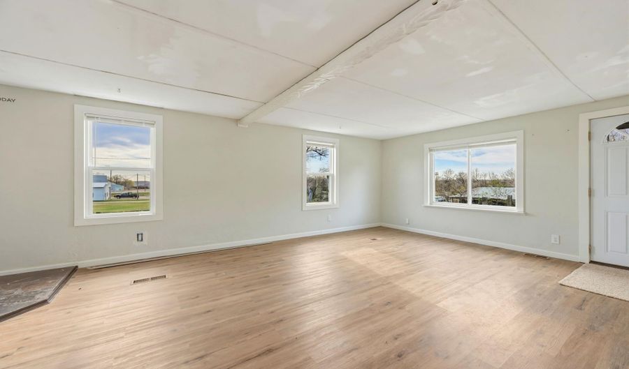 210 McKinney St, Buffalo, WY 82834 - 3 Beds, 2 Bath