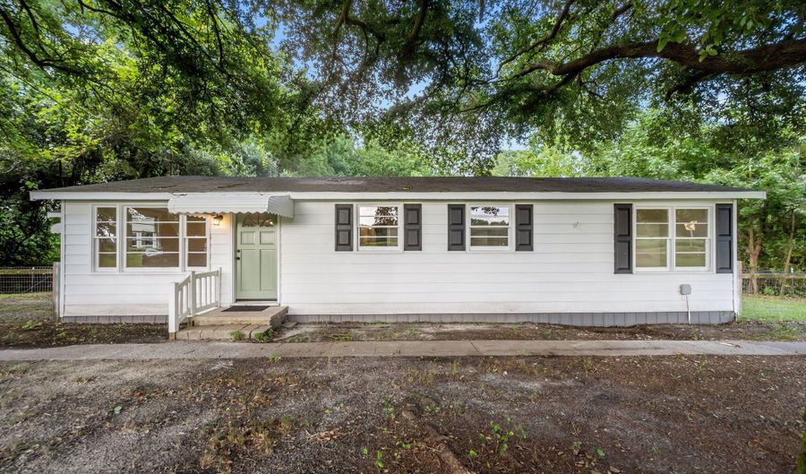 254 Woodland Church Rd, Albertson, NC 28508 - 2 Beds, 2 Bath