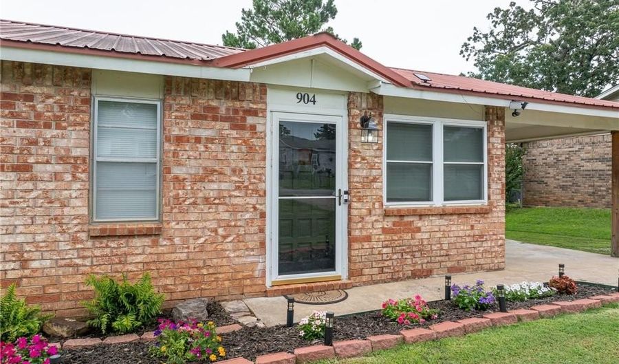 904 N St, Barling, AR 72923 - 3 Beds, 2 Bath