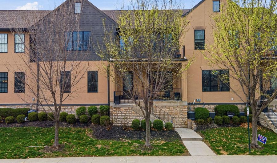 225 S Ohio Ave 12, Columbus, OH 43205 - 2 Beds, 3 Bath