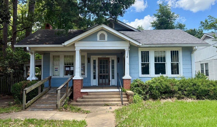 2336 Albert St, Alexandria, LA 71301 - 3 Beds, 1 Bath