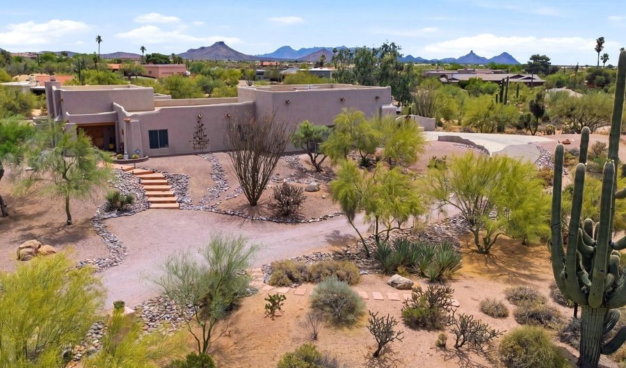 9427 E HERE TO THERE Dr, Carefree, AZ 85377 - 3 Beds, 4 Bath