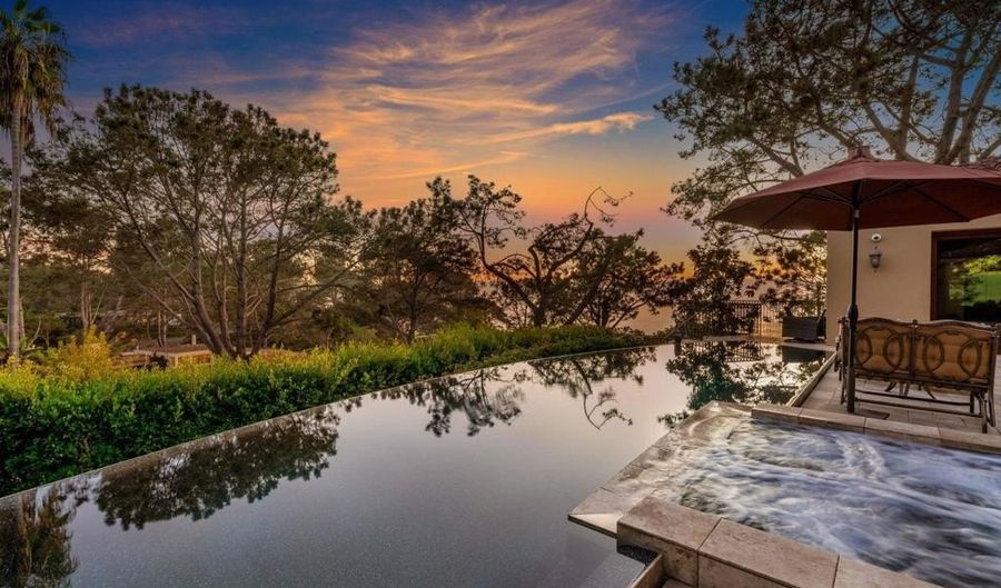 271 Ocean View Ave, Del Mar, CA 92014 - 4 Beds, 5 Bath