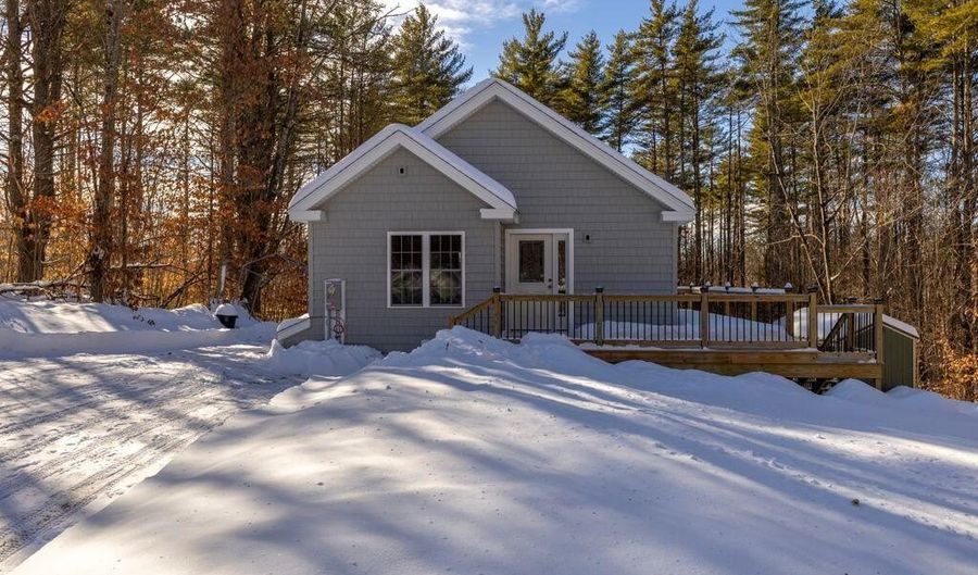 198 Senator Black Rd, Baldwin, ME 04091 - 2 Beds, 2 Bath