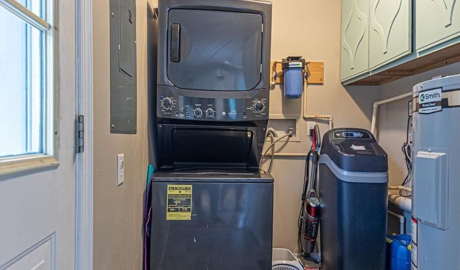 27020 GUM TREE Rd, Dagsboro, DE 19939 - 3 Beds, 1 Bath