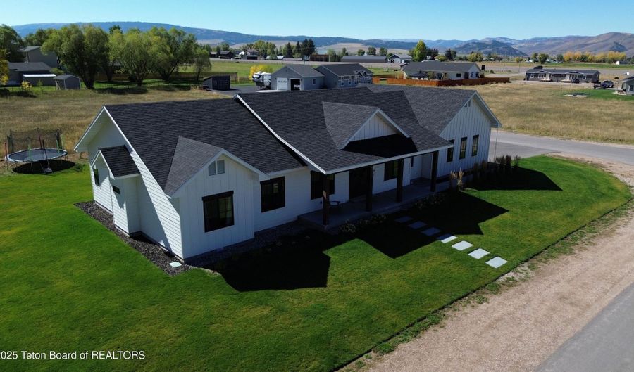 162 HONEYBEE Ln, Afton, WY 83110 - 3 Beds, 2 Bath