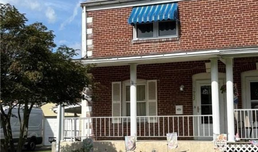 1952 S Law St, Allentown, PA 18103 - 3 Beds, 1 Bath