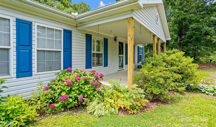 56 Founders Way, Arden, NC 28704 - 3 Beds, 2 Bath