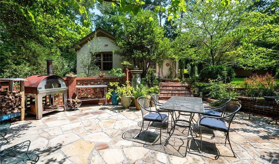 321 Milledge Hts, Athens, GA 30601 - 3 Beds, 2 Bath