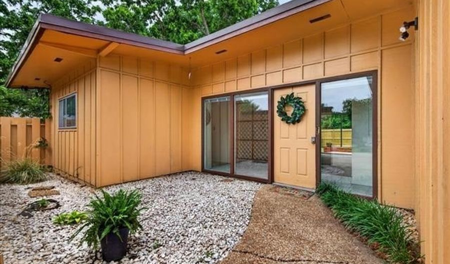 909 Lynnwood Ct, Bartlesville, OK 74006 - 3 Beds, 2 Bath
