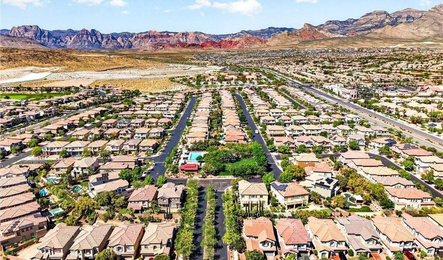 1376 Cranston Ct, Las Vegas, NV 89135 - 4 Beds, 3 Bath