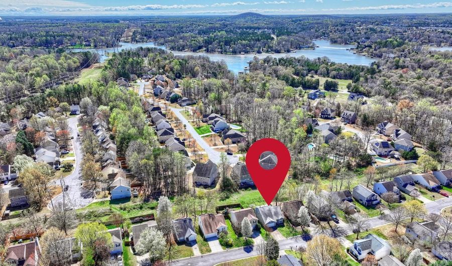 1230 Winding Path Rd, Clover, SC 29710 - 3 Beds, 3 Bath