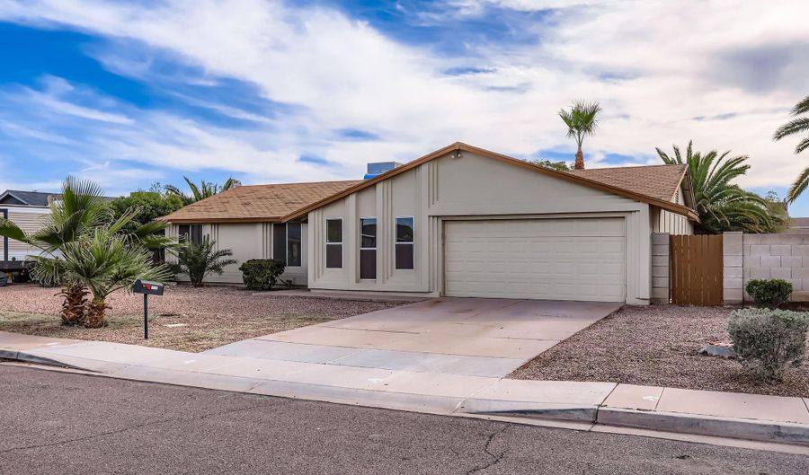 1619 W EL ALBA Way, Chandler, AZ 85224 - 4 Beds, 2 Bath