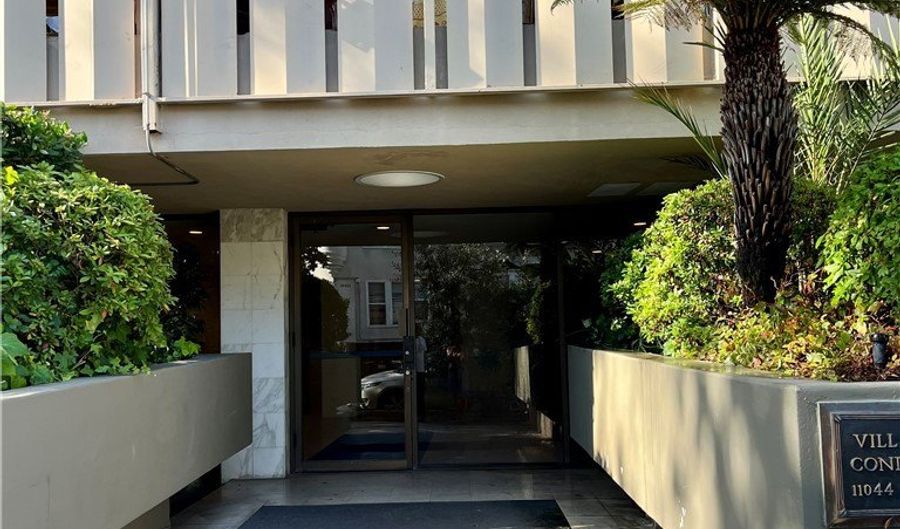 11044 Ophir Dr 304, Los Angeles, CA 90024 - 1 Beds, 2 Bath