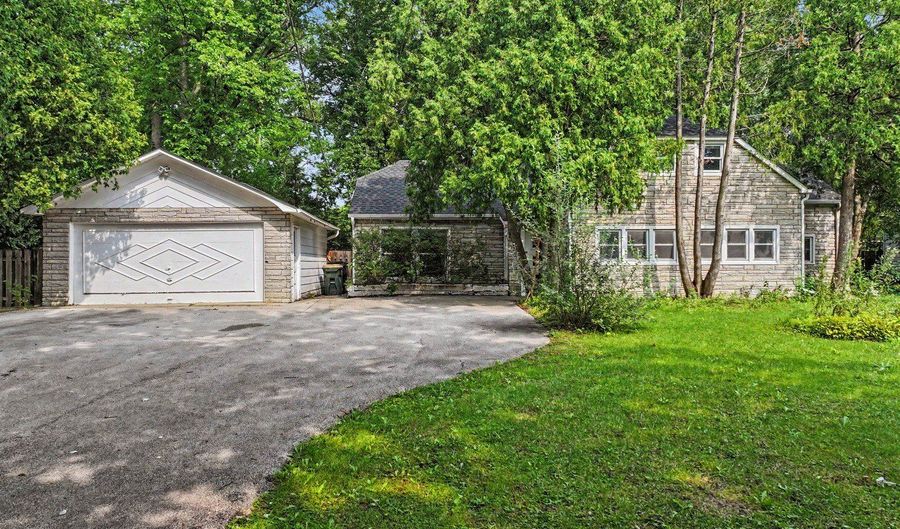 1511 N Dryden Ave, Arlington Heights, IL 60004 - 3 Beds, 2 Bath