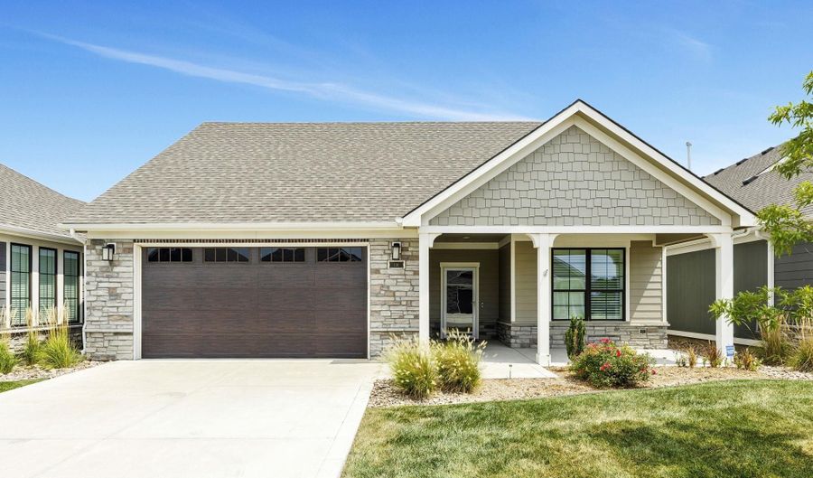 136 S Legacy Way, Andover, KS 67002 - 2 Beds, 2 Bath