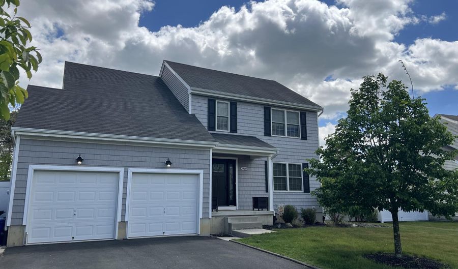 1960 Breakers Dr, Barnegat, NJ 08005 - 3 Beds, 3 Bath