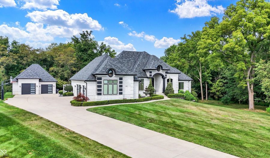 5898 Claybrook Dr, Bargersville, IN 46106 - 4 Beds, 4 Bath