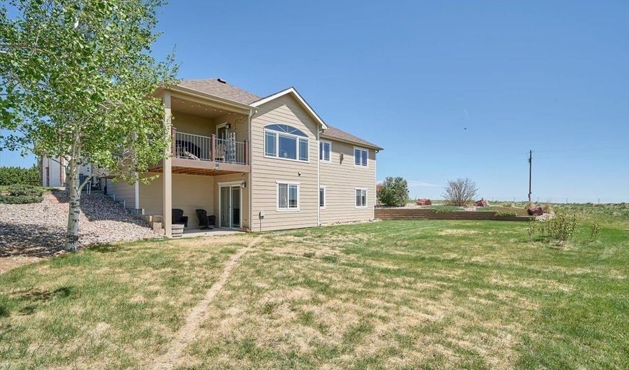 10423 BEARTOOTH Dr, Cheyenne, WY 82009 - 5 Beds, 3 Bath
