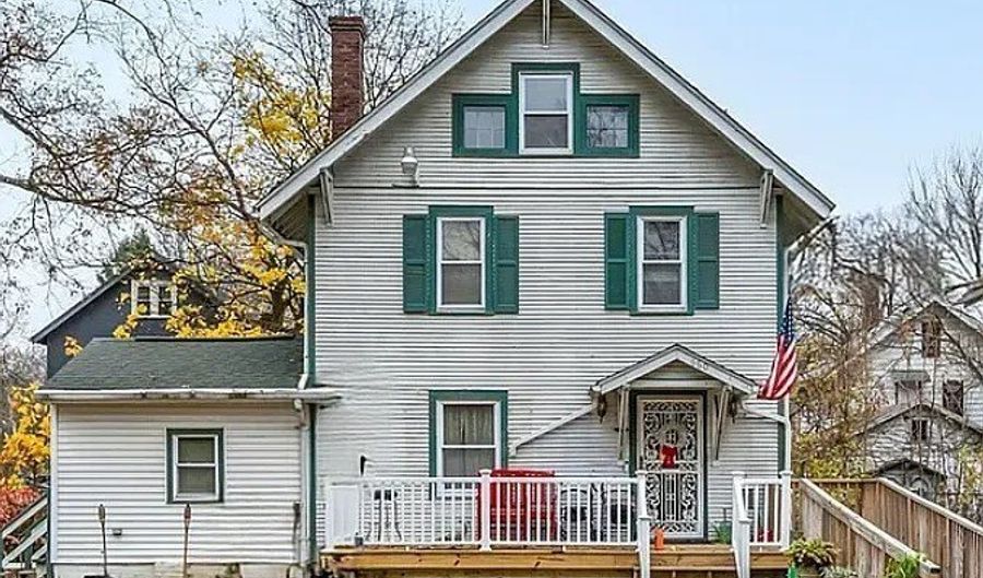 660 Minerva Pl, Akron, OH 44320 - 4 Beds, 2 Bath