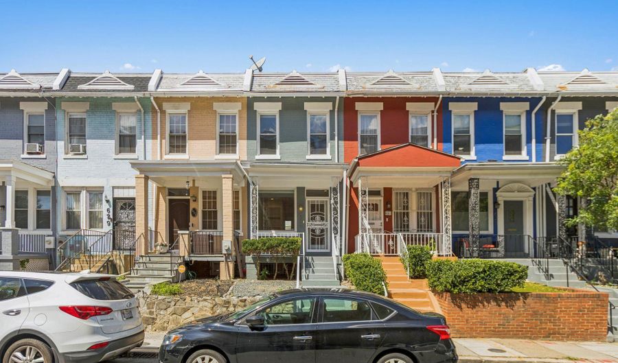 625 GRESHAM Pl NW, Washington, DC 20001 - 2 Beds, 3 Bath