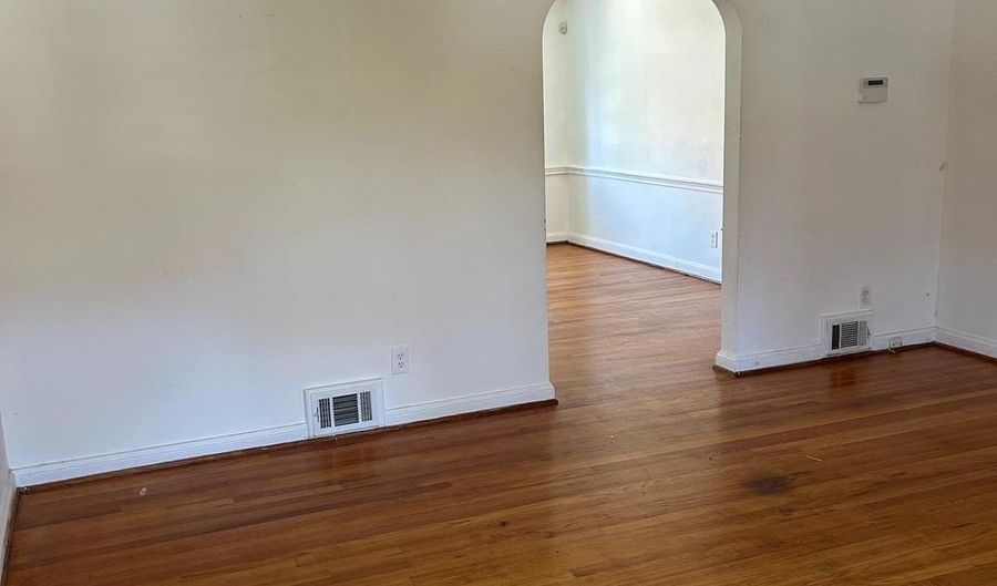 1804 WINFORD Rd, Baltimore, MD 21239 - 3 Beds, 2 Bath