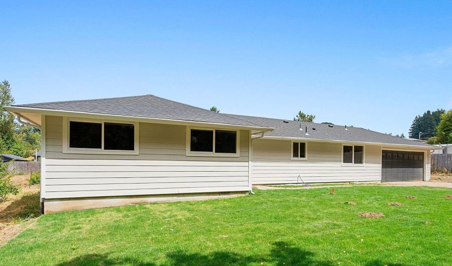 16468 S BRADLEY Rd, Oregon City, OR 97045 - 3 Beds, 2 Bath