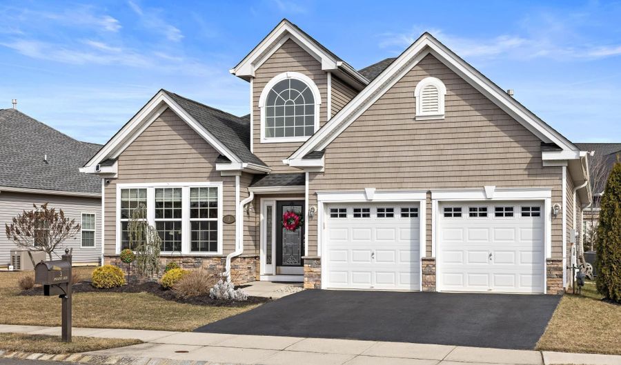 3 Moonlight Dr, Barnegat, NJ 08005 - 2 Beds, 2 Bath