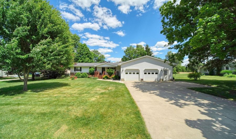 2943 Lee Marie Dr, Adrian, MI 49221 - 4 Beds, 3 Bath