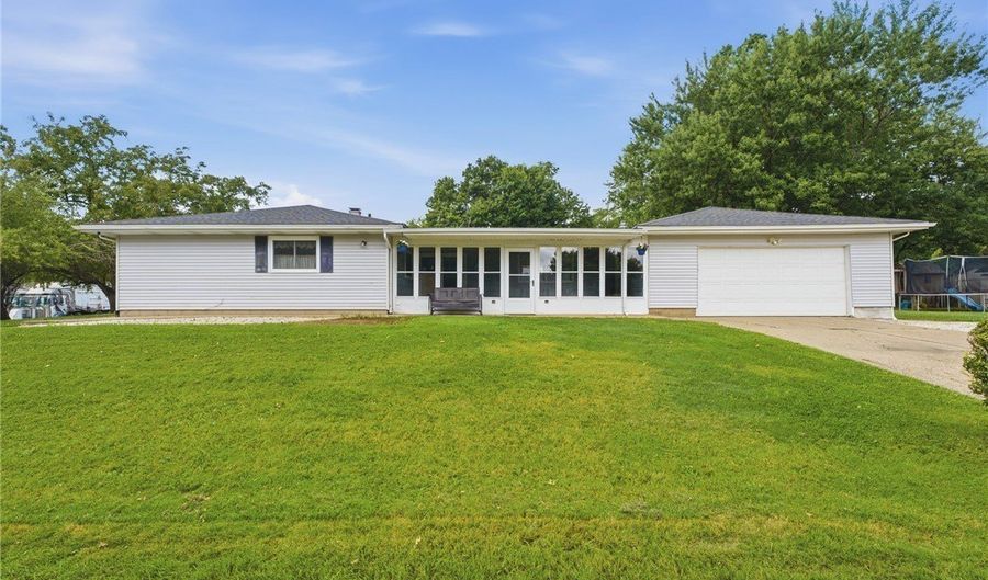 407 Dorwood Dr, Alliance, OH 44601 - 4 Beds, 1 Bath
