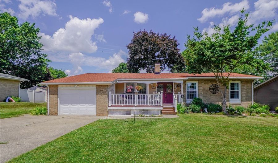 2077 Daniels Ave, Akron, OH 44312 - 3 Beds, 2 Bath