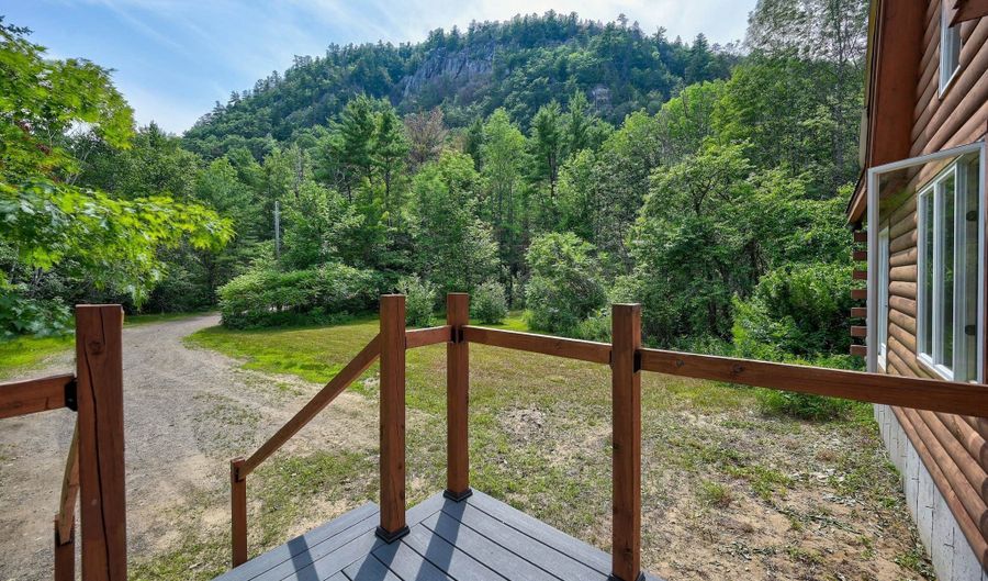 5 Wildflower Ln, Bartlett, NH 03812 - 3 Beds, 2 Bath