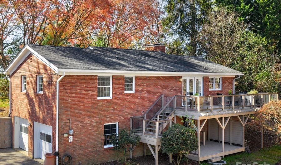 500 N Griffing Blvd, Asheville, NC 28804 - 3 Beds, 2 Bath