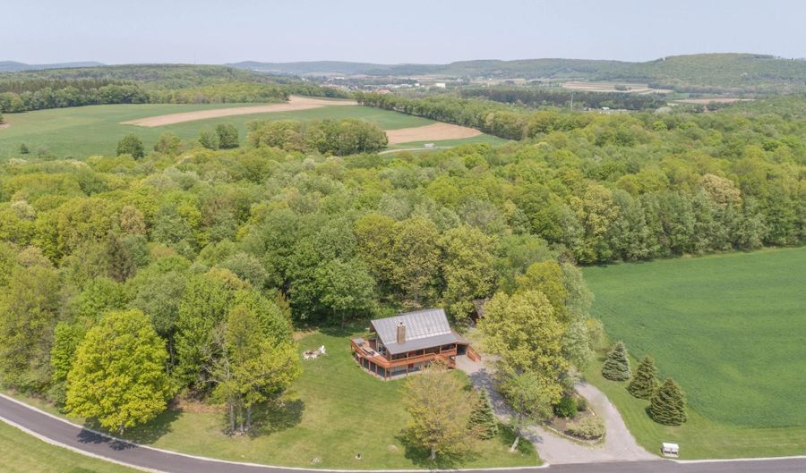 496 MARLIN SAVAGE Rd, Accident, MD 21520 - 4 Beds, 4 Bath