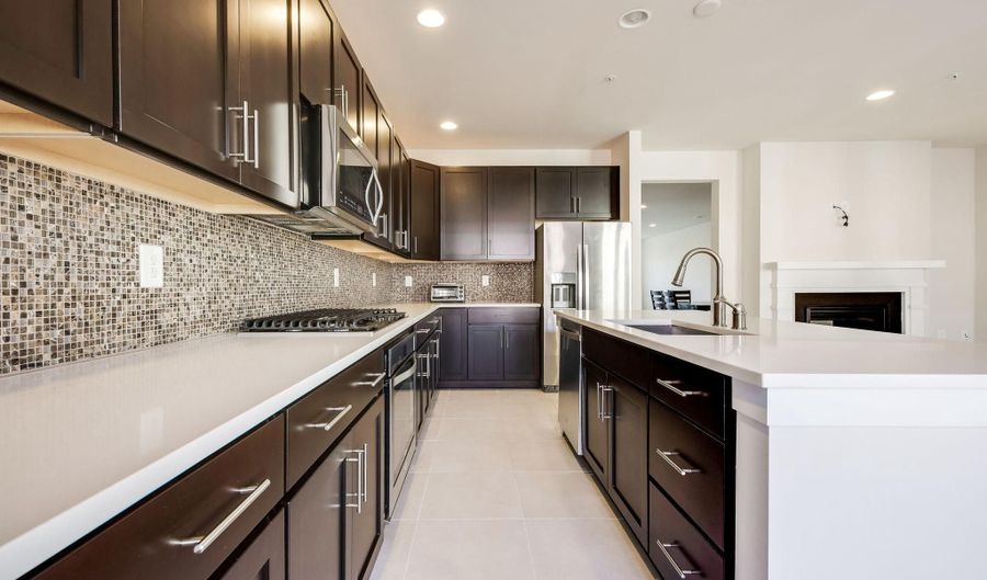 1224 MAIN LINE Blvd 102, Alexandria, VA 22301 - 3 Beds, 3 Bath