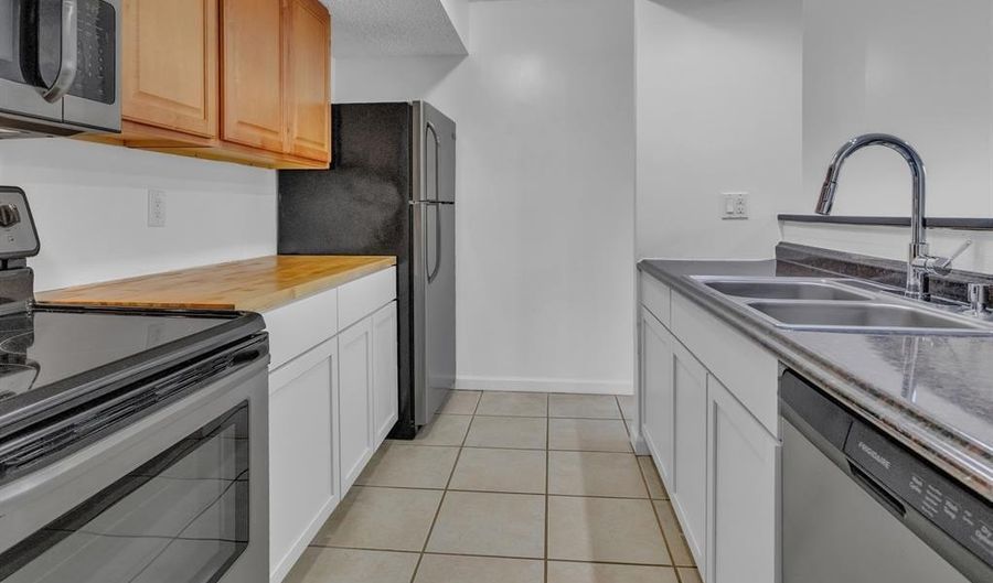 2401 Packard 31D, Ann Arbor, MI 48104 - 2 Beds, 1 Bath