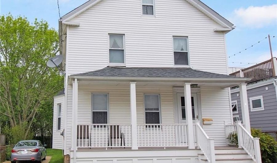 4 Atlantic St, Newport, RI 02840 - 4 Beds, 2 Bath
