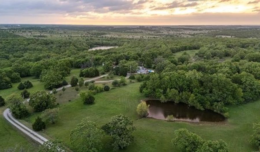 249 County Road 3309, Bartlesville, OK 74003 - 3 Beds, 2 Bath