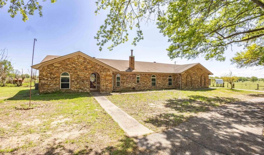 8696 FM 1840, De Kalb, TX 75559 - 3 Beds, 3 Bath