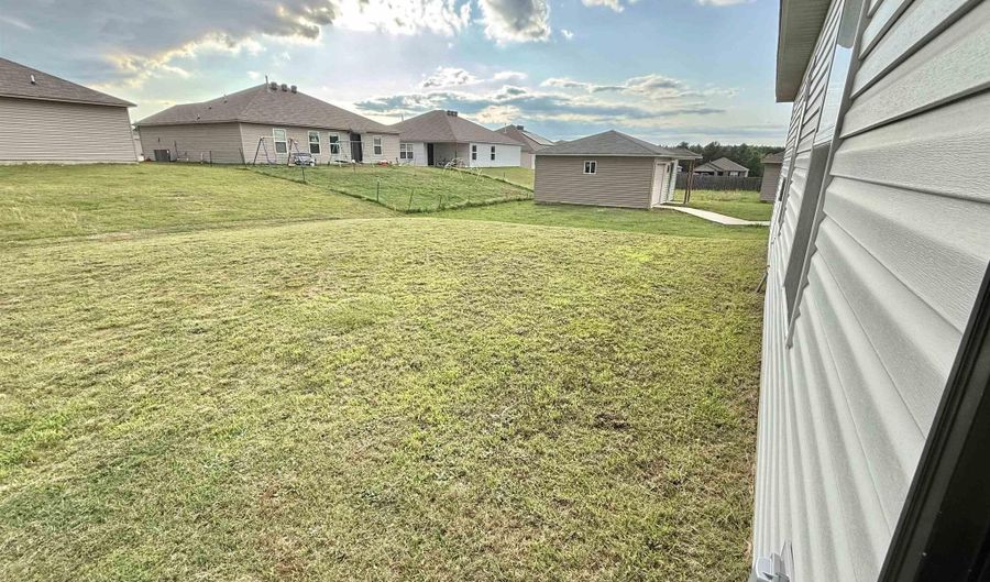 3041 Emerald Park Trl, Bauxite, AR 72011 - 3 Beds, 2 Bath