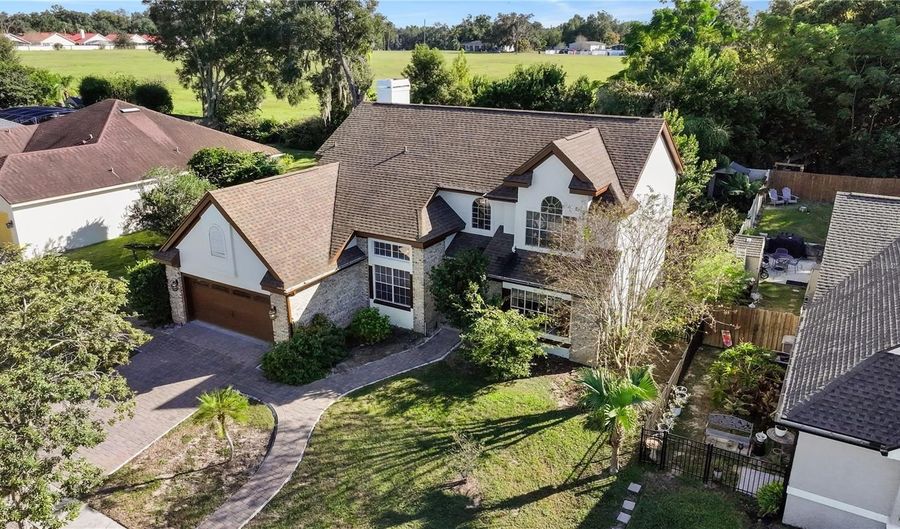 2202 LAKE MARION Dr, Apopka, FL 32712 - 4 Beds, 3 Bath