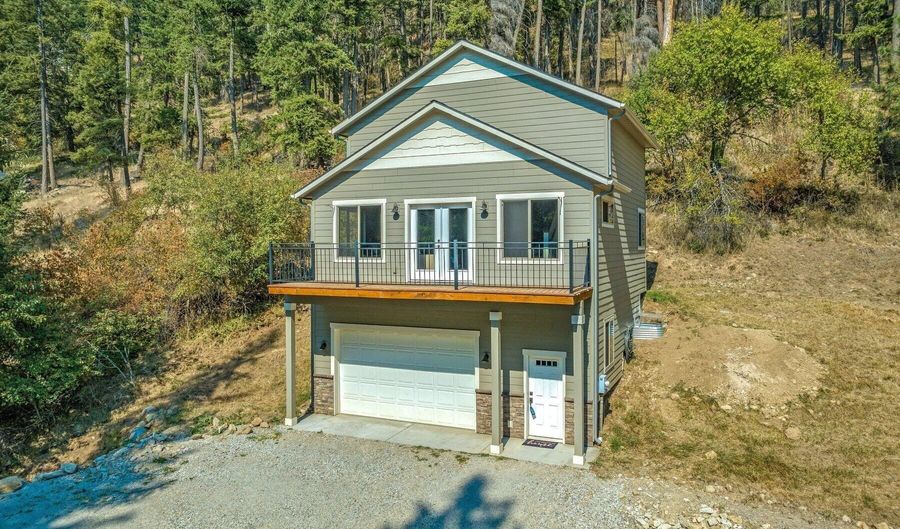 702 Glacier Loop Rd, Bayview, ID 83803 - 2 Beds, 3 Bath