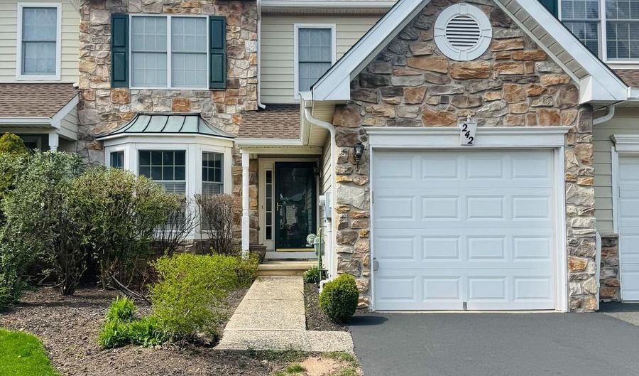 242 PATRIOT HILL Dr, Basking Ridge, NJ 07920 - 3 Beds, 3 Bath