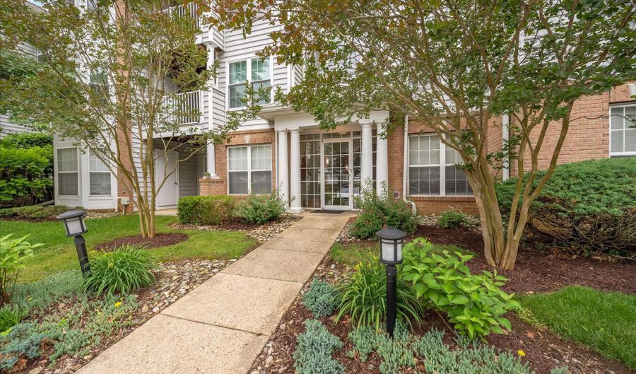 501 MATHIAS HAMMOND Way 301, Annapolis, MD 21401 - 2 Beds, 2 Bath