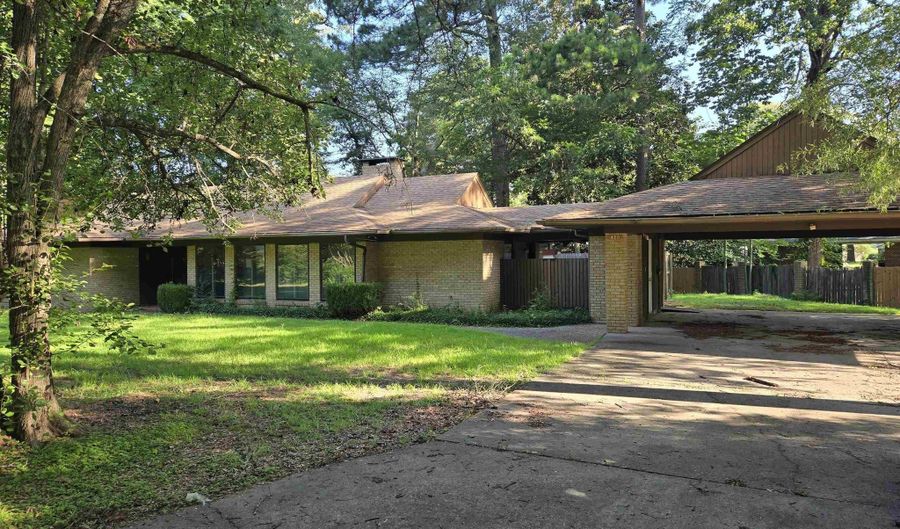 420 ANNA LEE Ln, Bastrop, LA 71220 - 2 Beds, 3 Bath