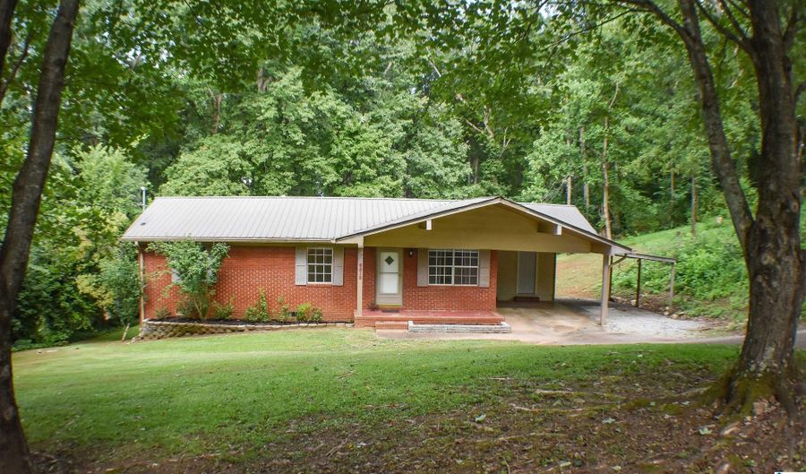 6215 MAY St, Anniston, AL 36206 - 3 Beds, 2 Bath